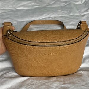Poppy & Peonies Camel sidekick bag